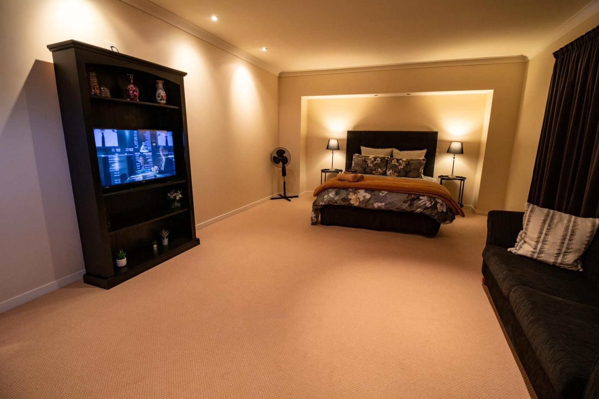 Large Luxury Apartment Located Right In Town Lago Lago Taupo Exterior foto